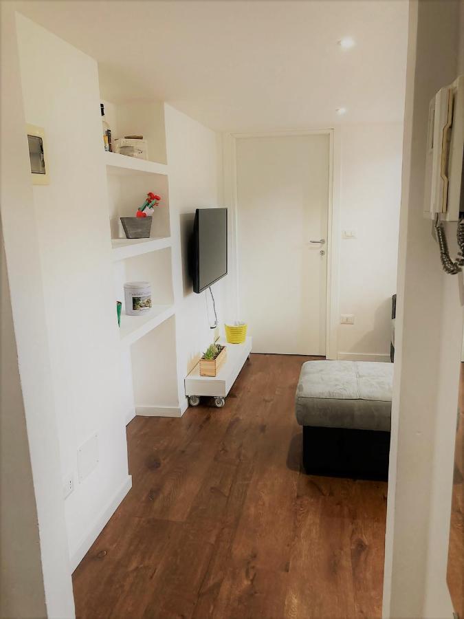 White Flat Puglie Apartment Milan Exterior photo